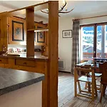 Apartment Authentic & Parking