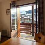 Apartment Authentic & Parking Megeve