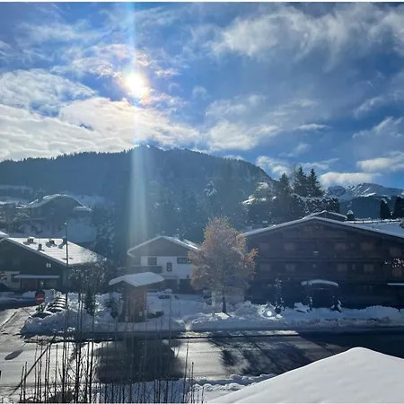 Authentic & Parking شقة *