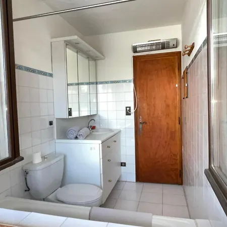 Authentic & Parking *