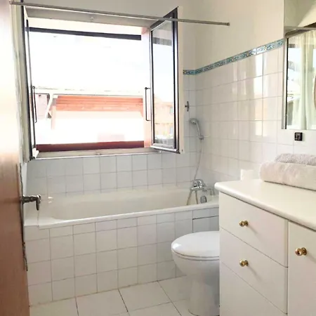 Authentic & Parking Appartement