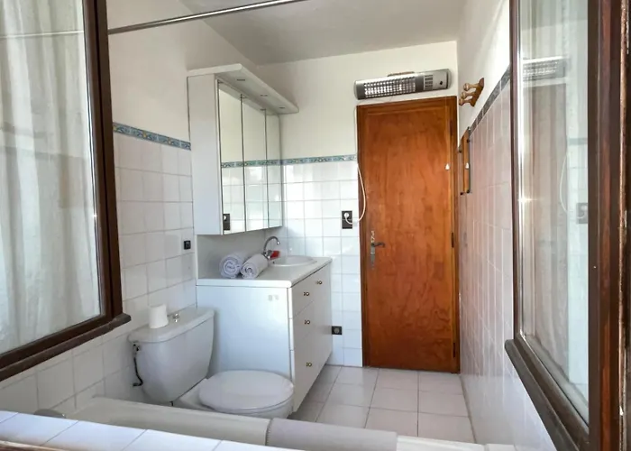 Authentic & Parking *